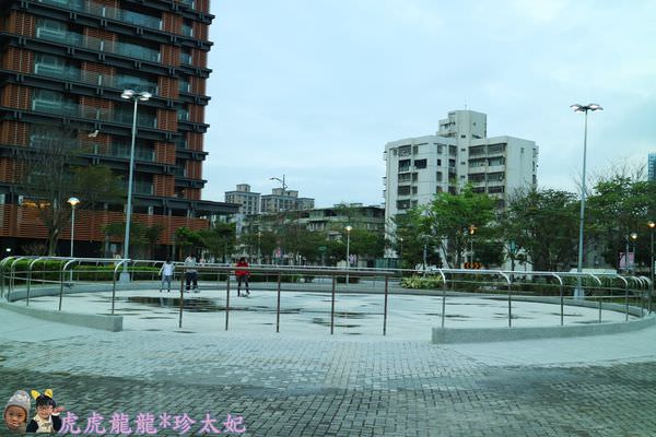 20241009-dvt64